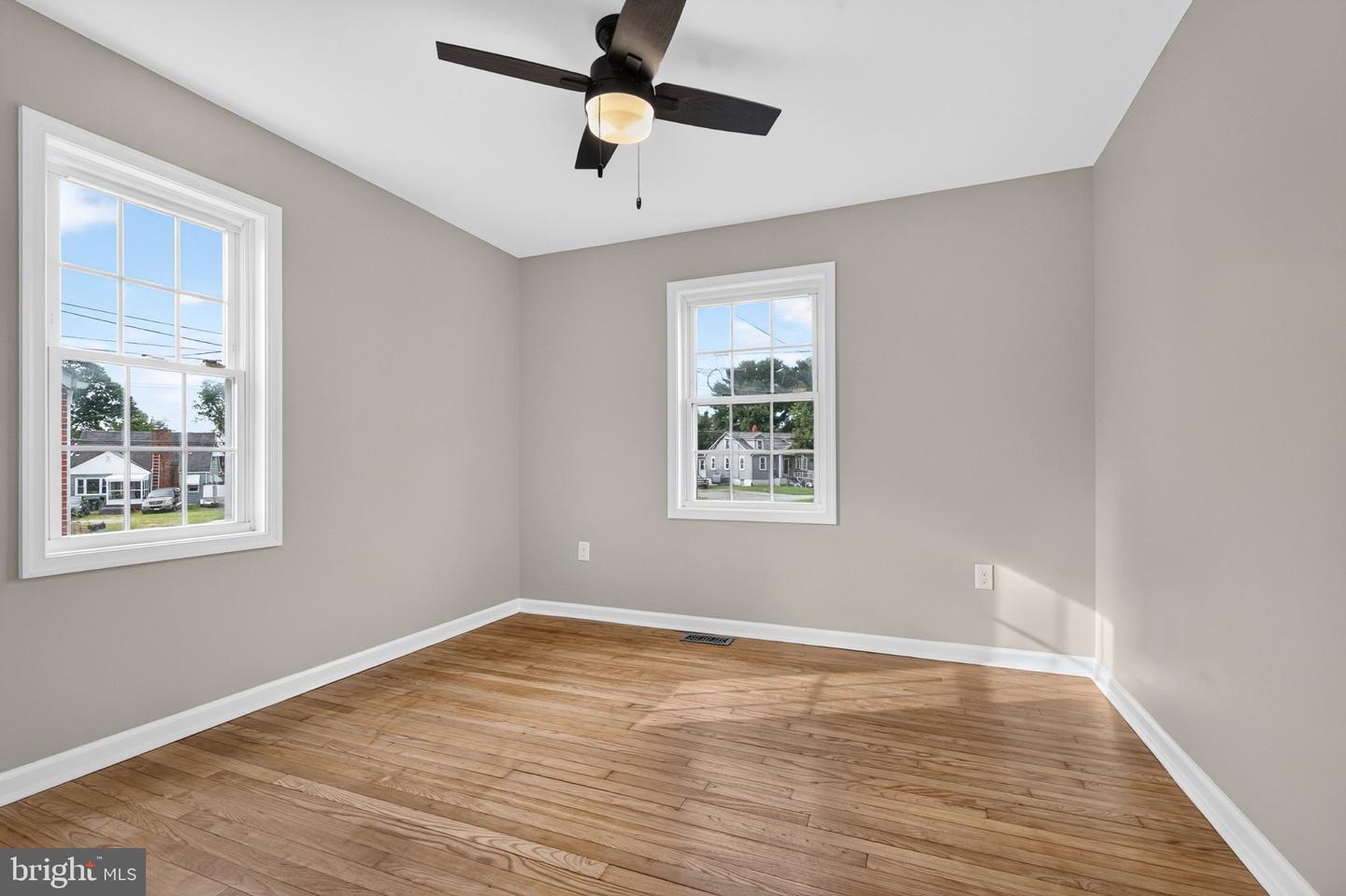 1132 Stephen Dr Property Photo 29