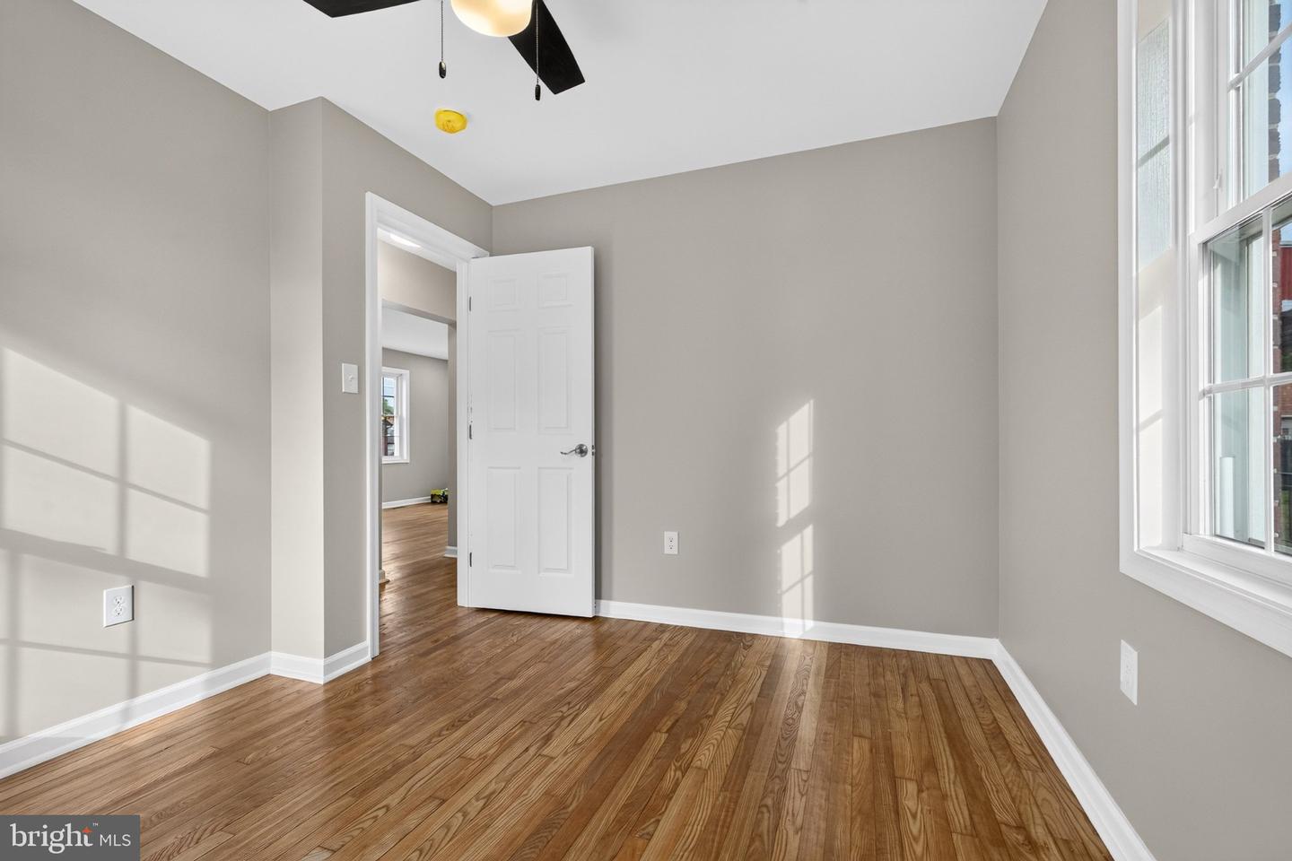 1132 Stephen Dr Property Photo 32