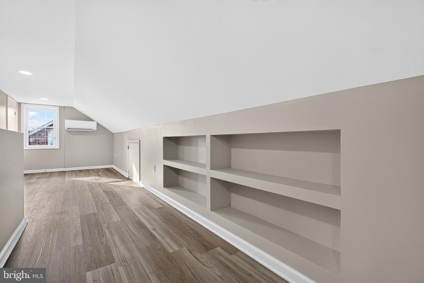 1132 Stephen Dr Property Photo 36
