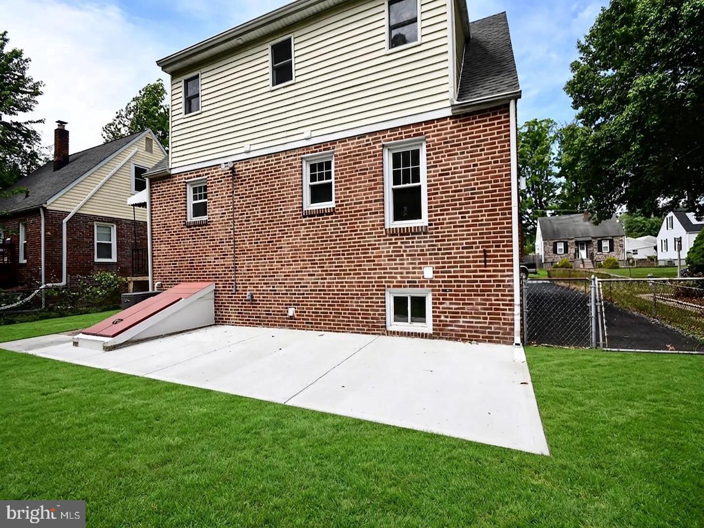 19 Pelczar Ave Property Photo 10