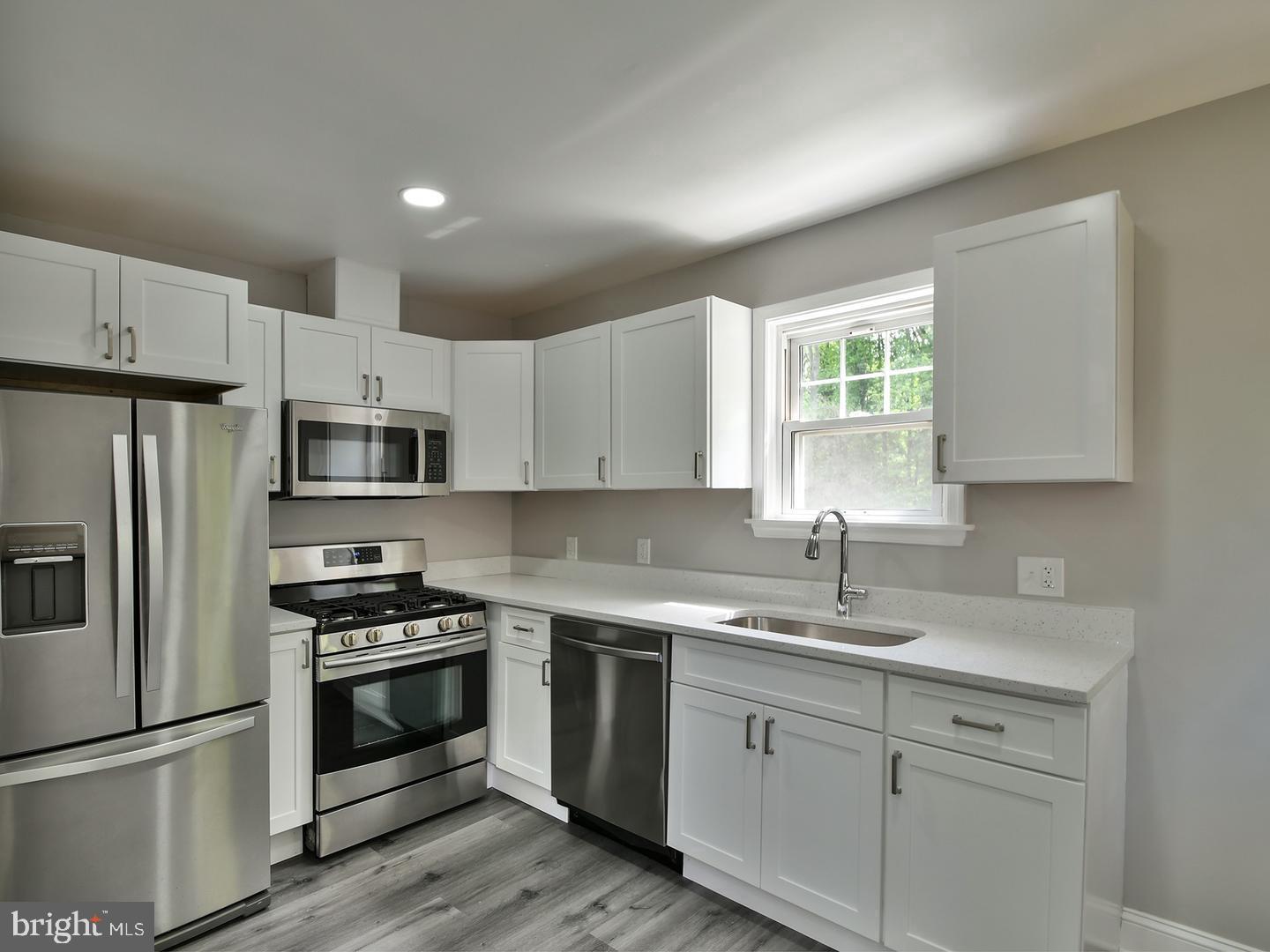 19 Pelczar Ave Property Photo 17