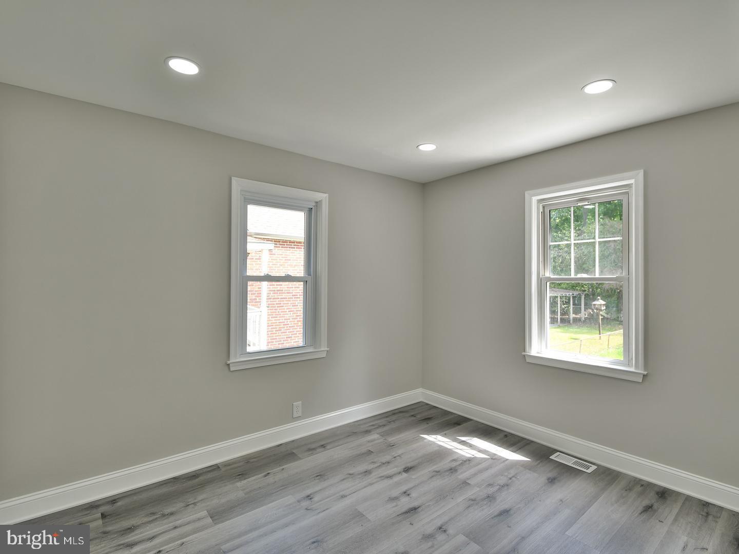 19 Pelczar Ave Property Photo 27