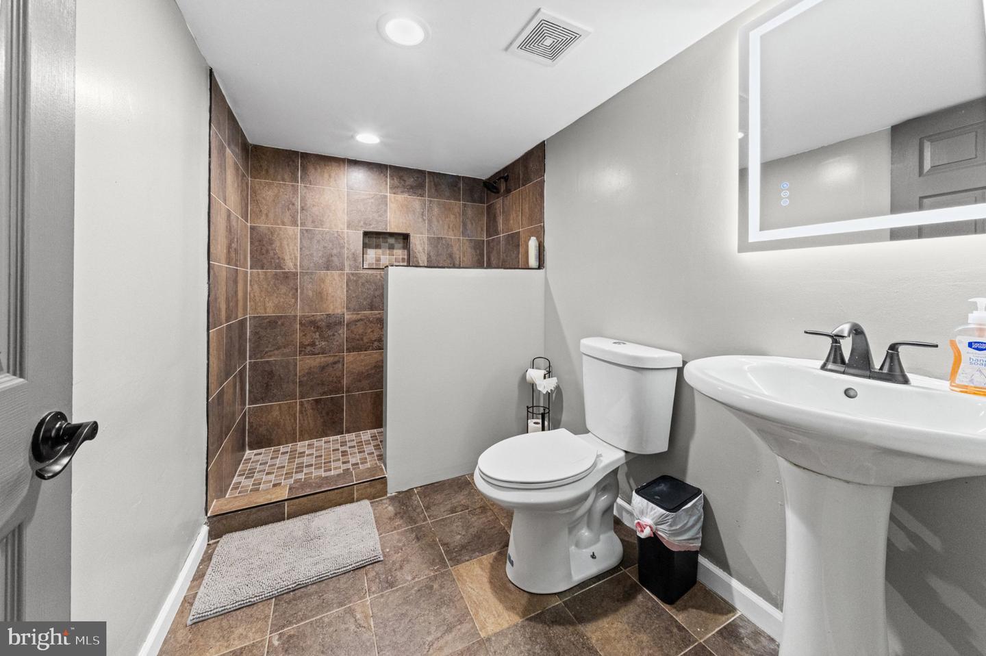 4722 Stellabrooke Ln Property Photo 41