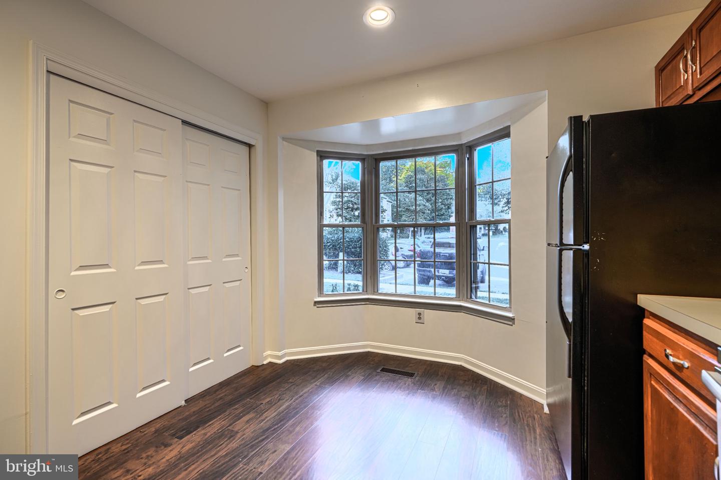 10 The Strand Property Photo 6