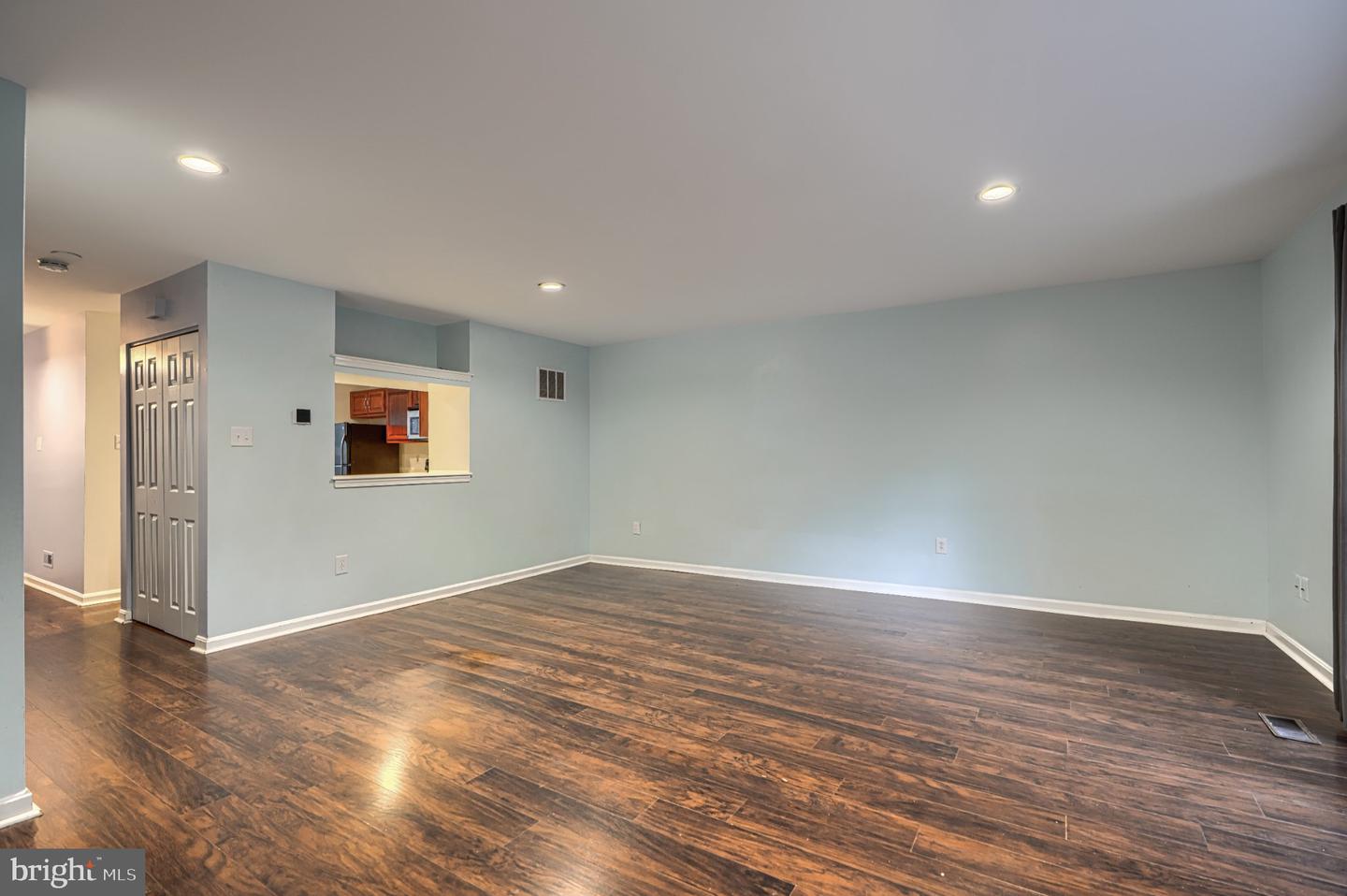 10 The Strand Property Photo 12