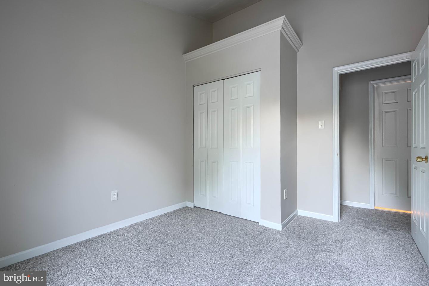 10 The Strand Property Photo 16