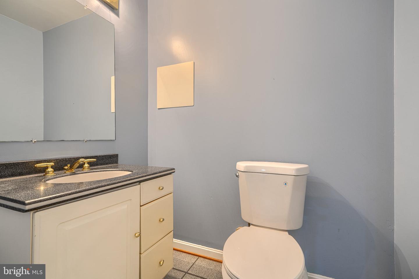 10 The Strand Property Photo 34