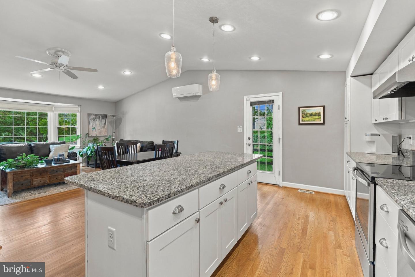 2306 Wuthering Rd Property Photo 12