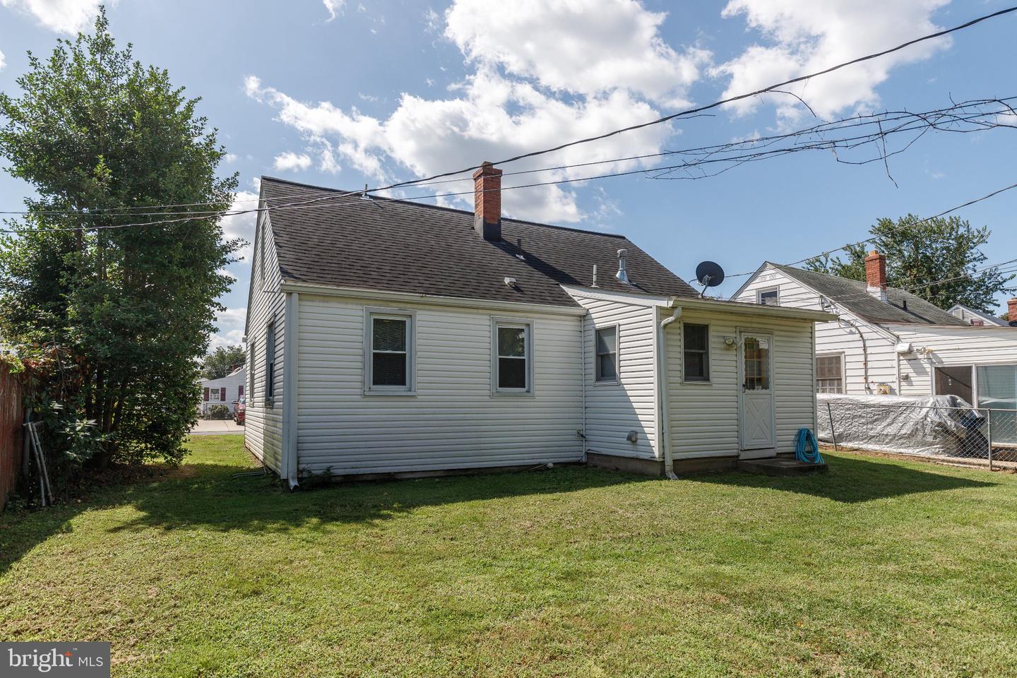 8220 Cornwall Rd Property Photo 3