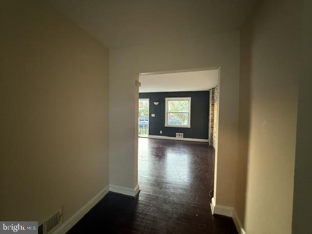 2136 Redthorn Rd Property Photo 6