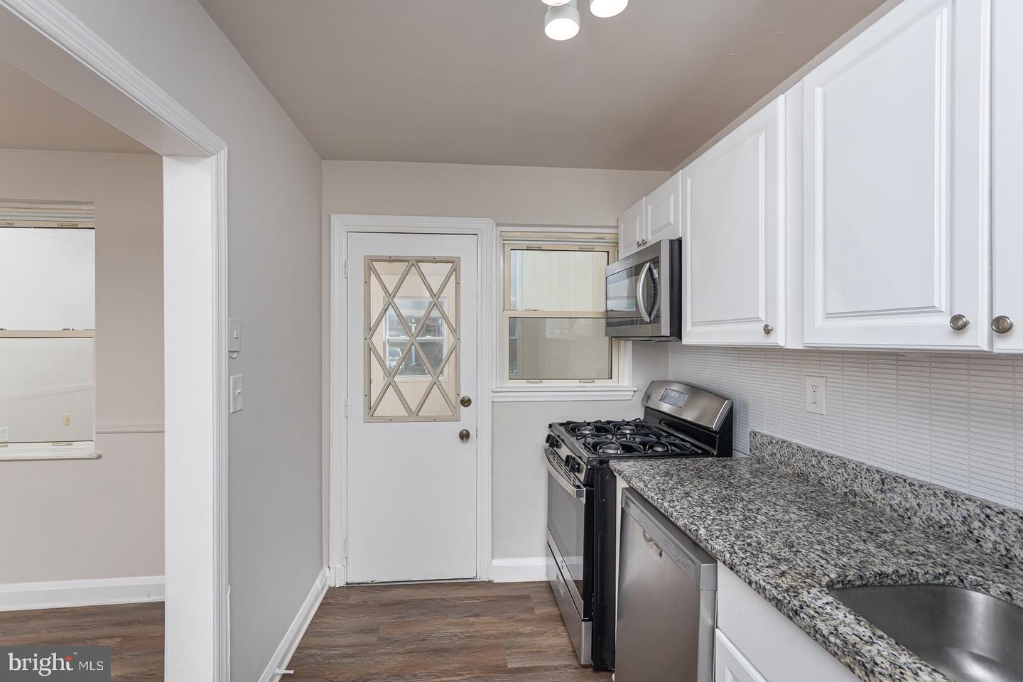 8627 Willow Oak Rd Property Photo 9