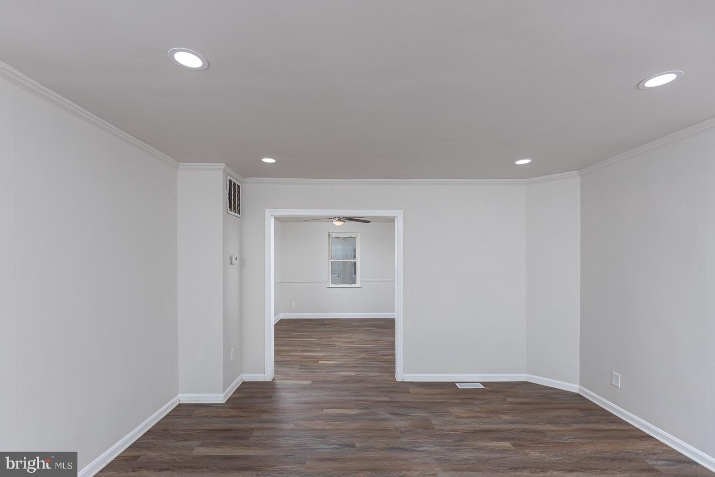 8627 Willow Oak Rd Property Photo 14