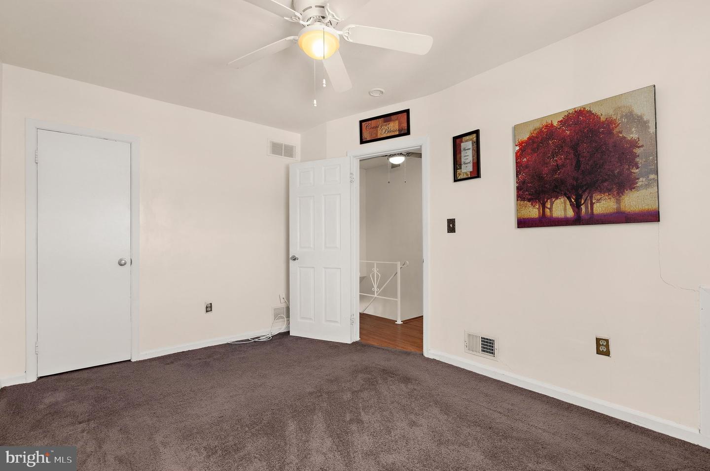 4418 Norfen Rd Property Photo 16