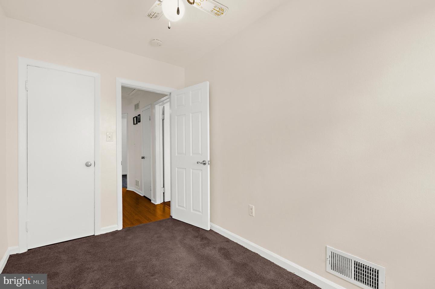 4418 Norfen Rd Property Photo 18