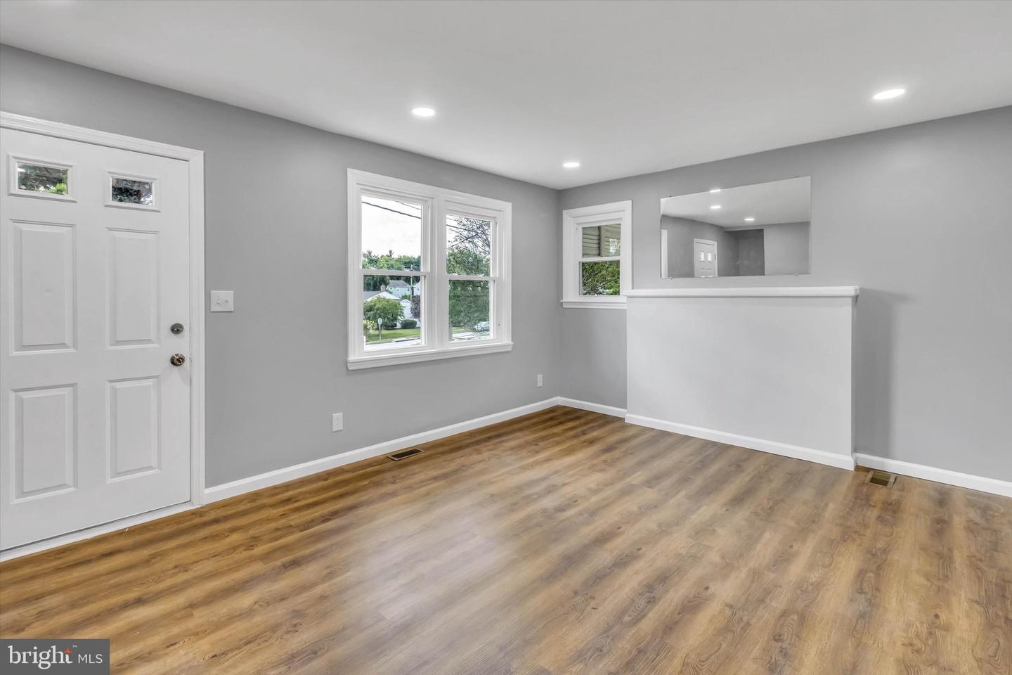 574 Edmondson Property Photo 6