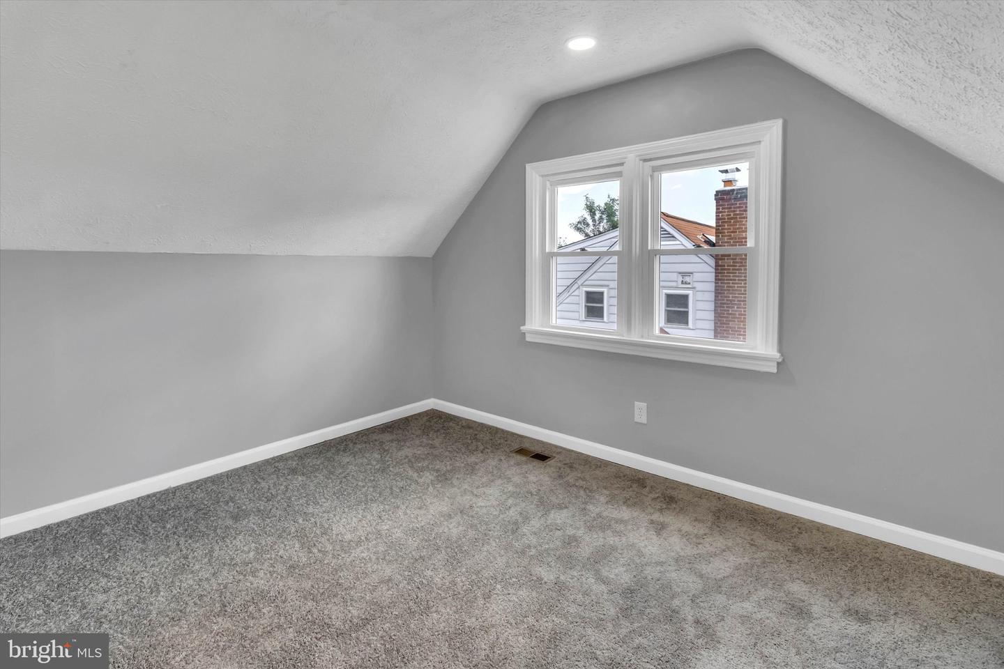 574 Edmondson Property Photo 22
