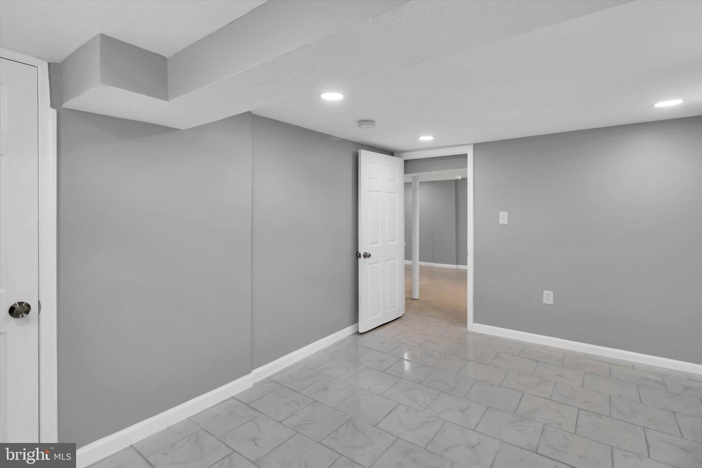 574 Edmondson Property Photo 33