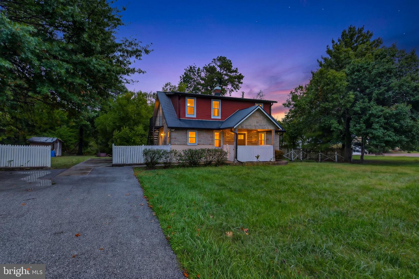 7134 Dogwood Rd Property Photo 1