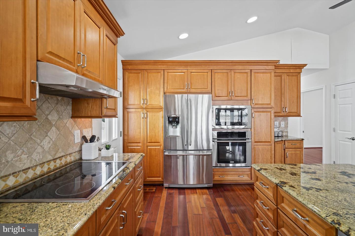 1332 Burke Rd Property Photo 12