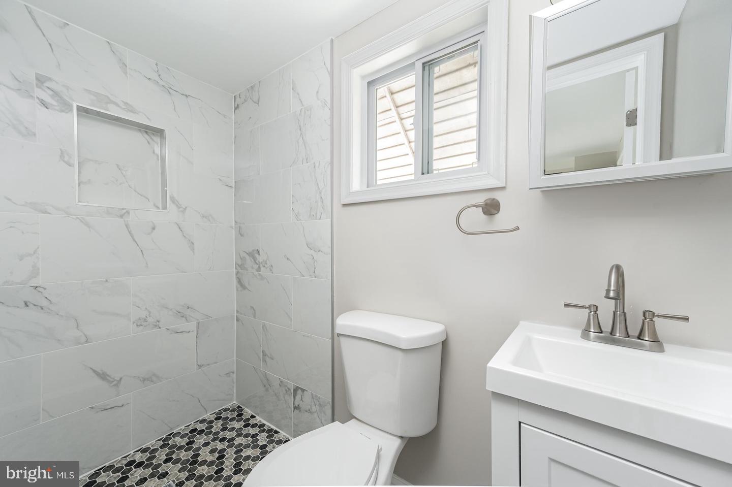 7923 Eastdale Rd Property Photo 25