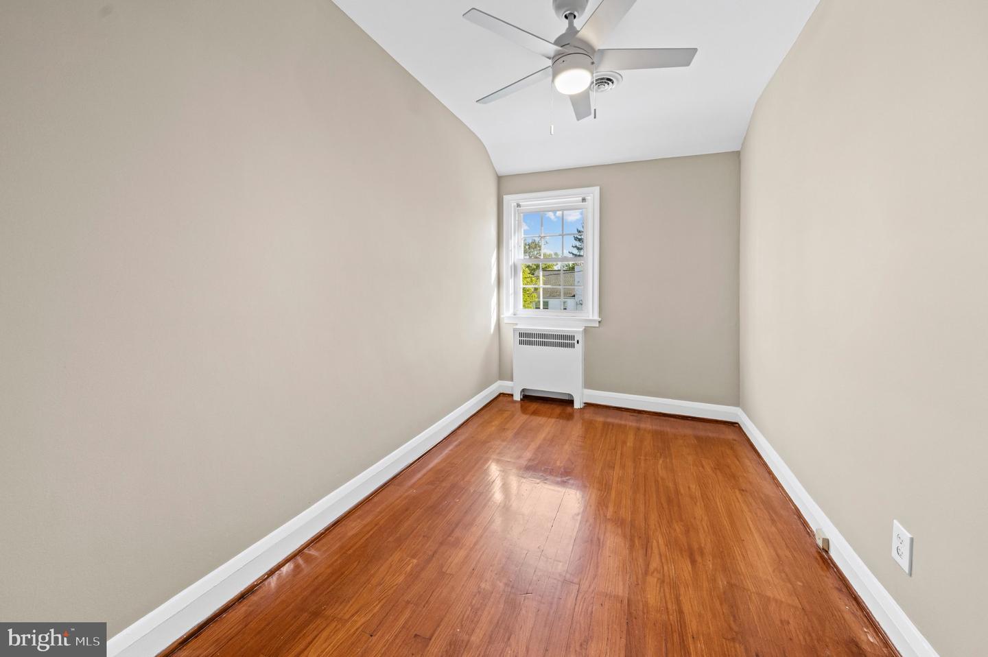 205 Ridge Ave Property Photo 9