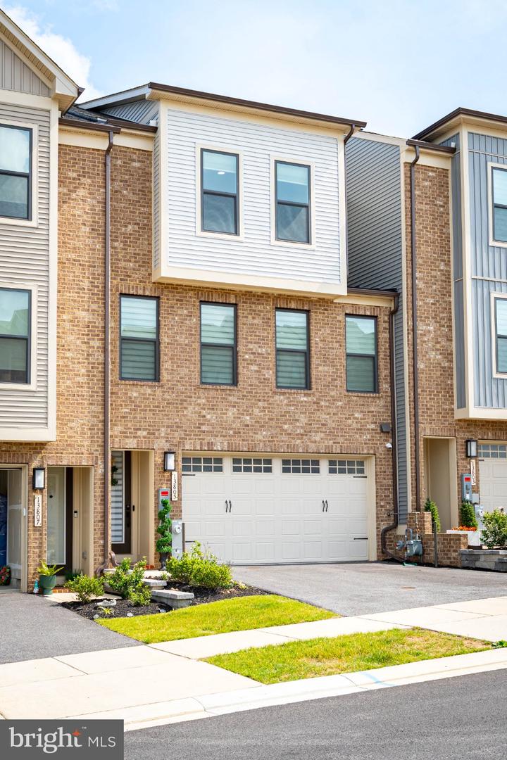 13805 Hunt Valley Ct Property Photo 38