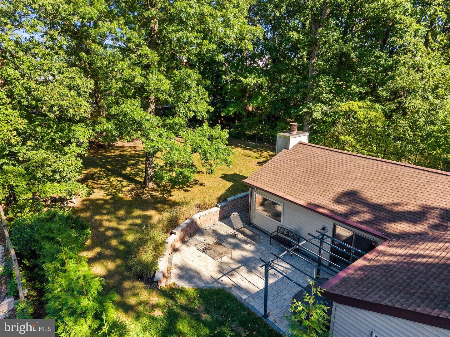 1507 Norman Ave Property Photo 6