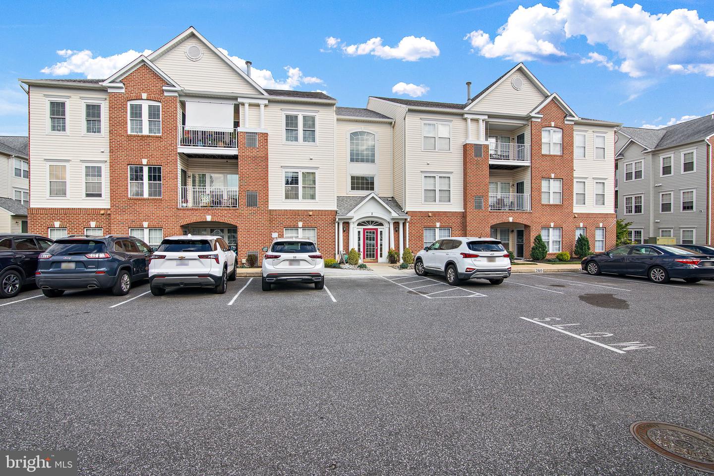 2 Brook Farm Ct #2k Property Photo 1