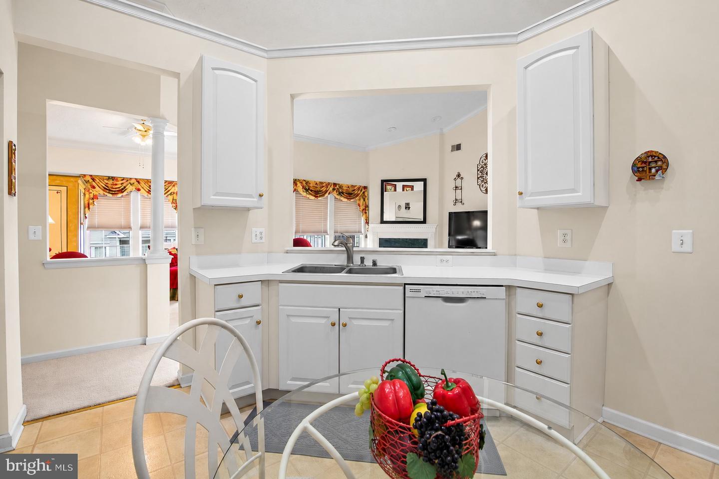 2 Brook Farm Ct #2k Property Photo 10