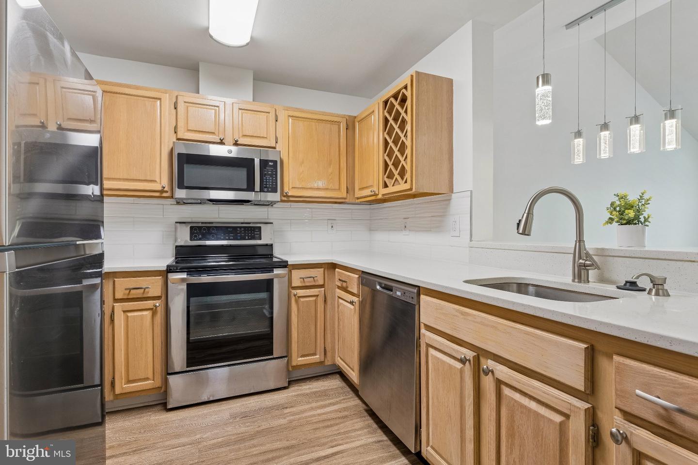 4403 Silverbrook Ln #a301 Property Photo 7
