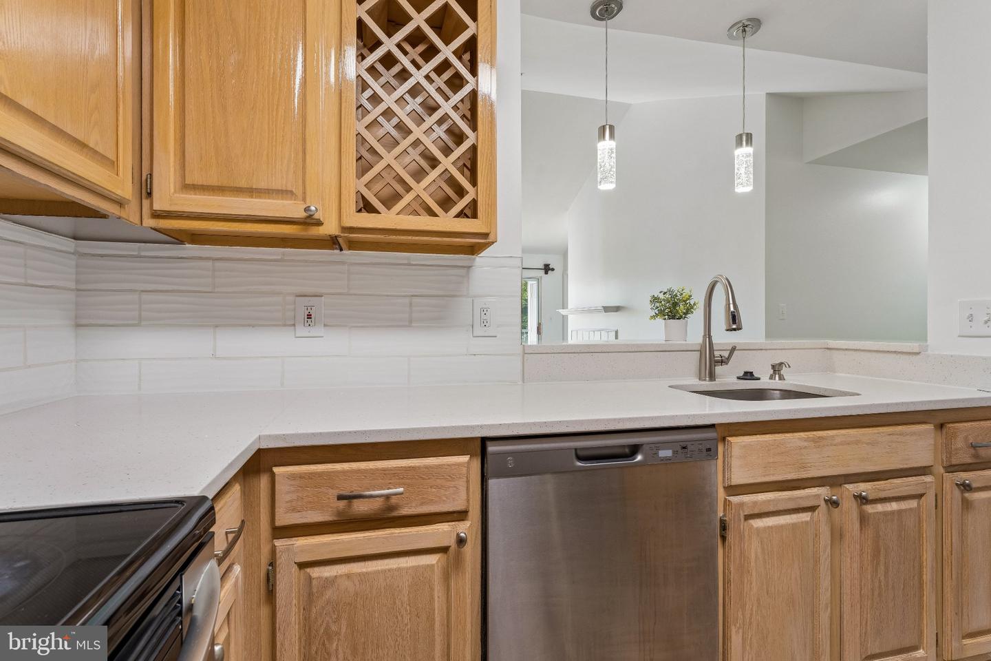4403 Silverbrook Ln #a301 Property Photo 8