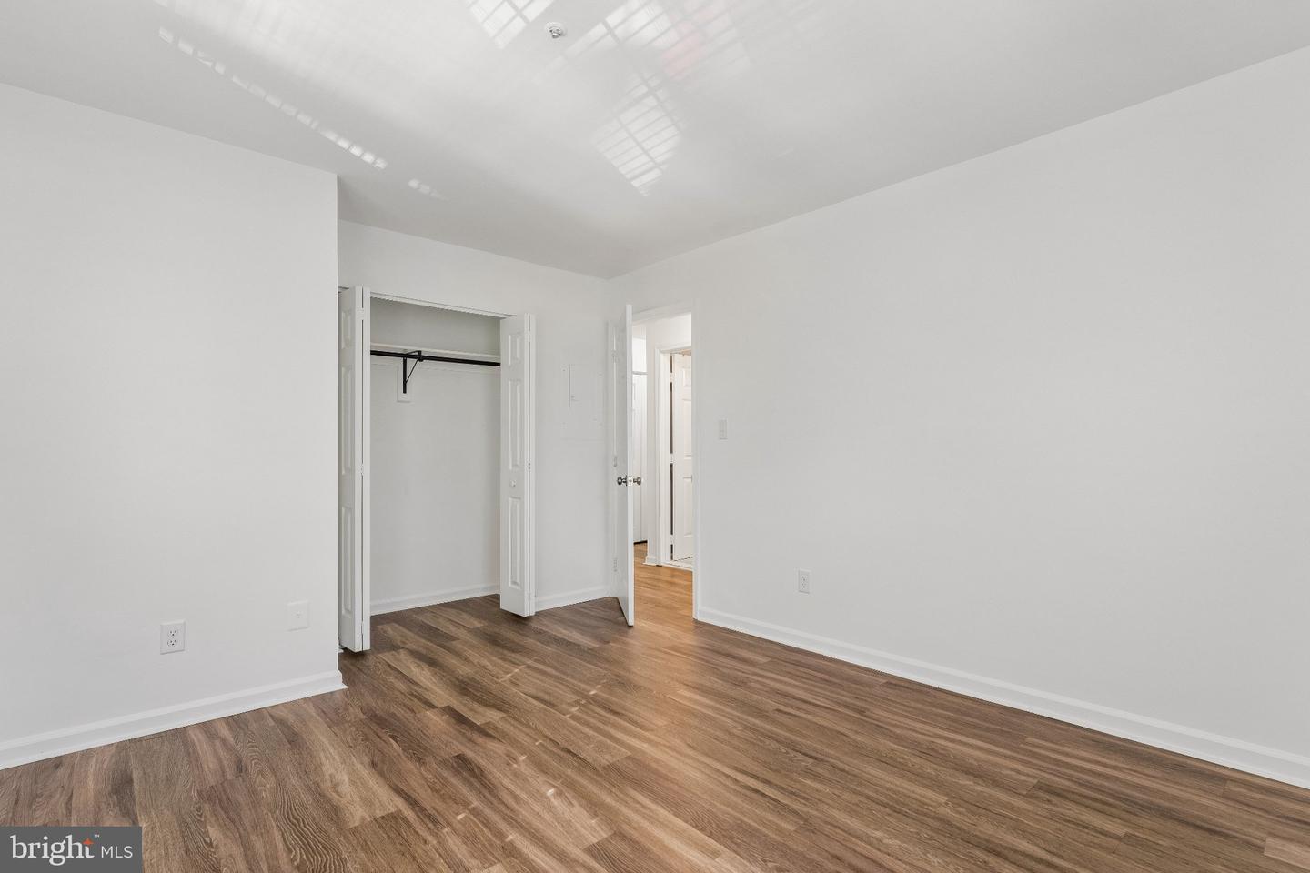 4403 Silverbrook Ln #a301 Property Photo 15
