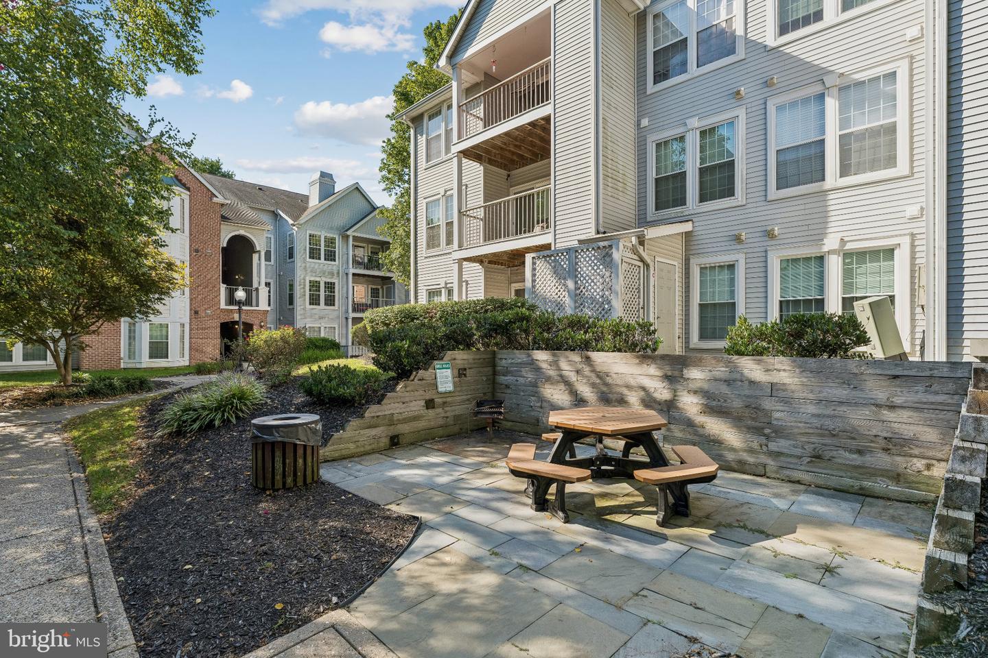 4403 Silverbrook Ln #a301 Property Photo 20