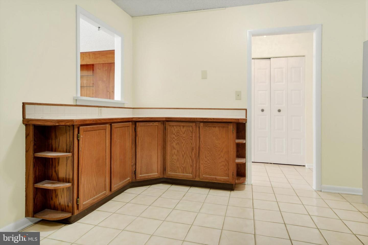 205 E Joppa Rd #1604 Property Photo 5