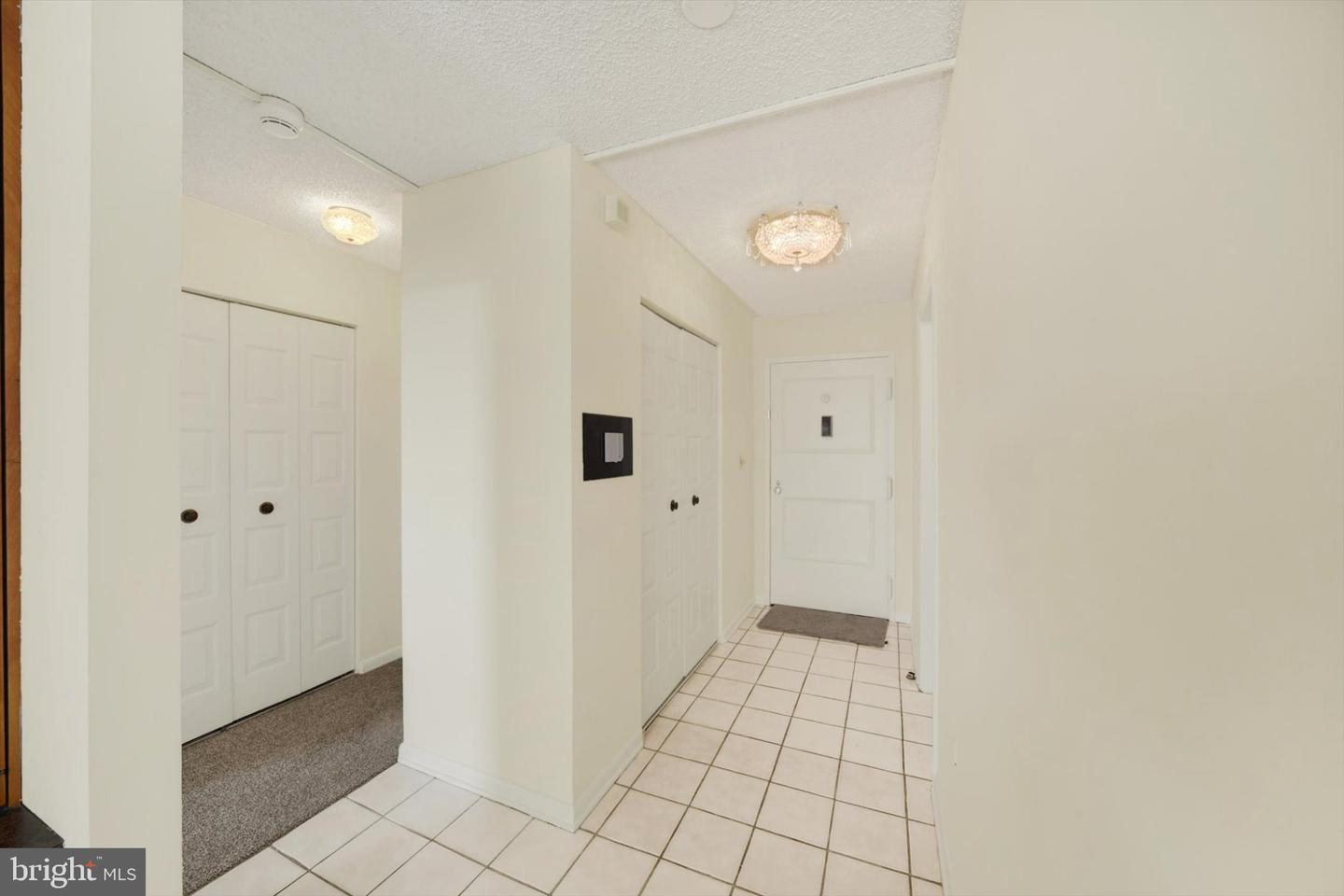 205 E Joppa Rd #1604 Property Photo 8
