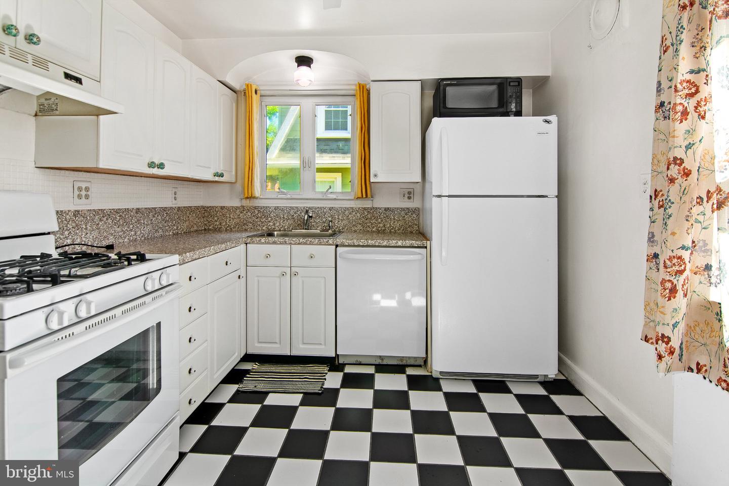 4211 Kensington Rd Property Photo 15