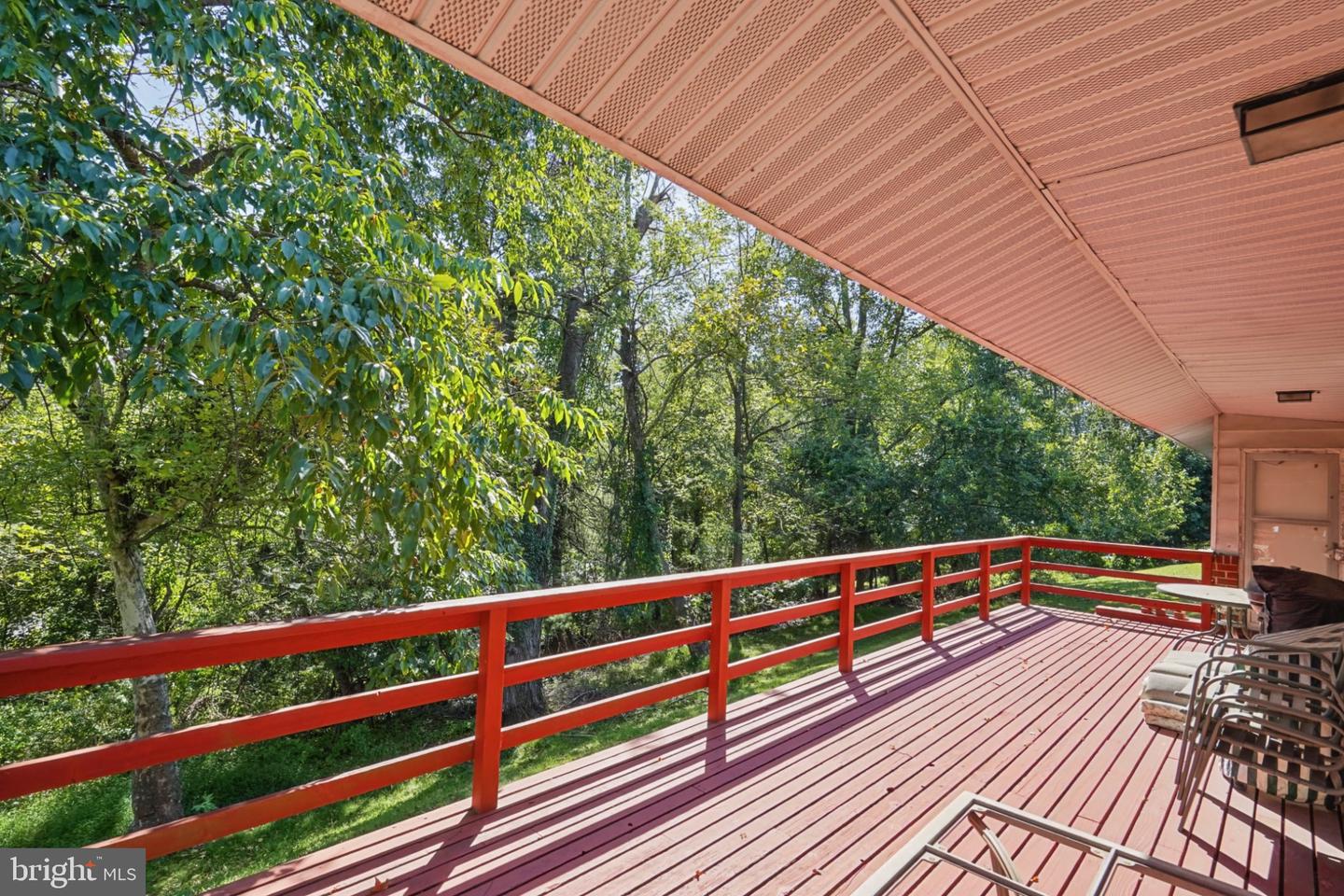 4 Peachtree Ct Property Photo 6