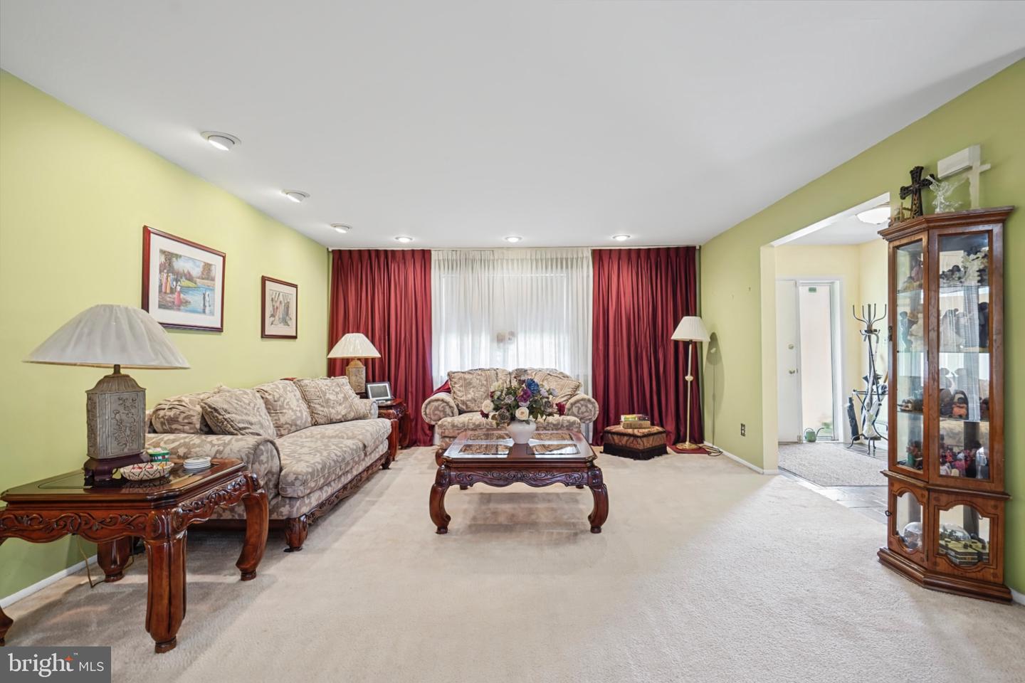 4 Peachtree Ct Property Photo 10