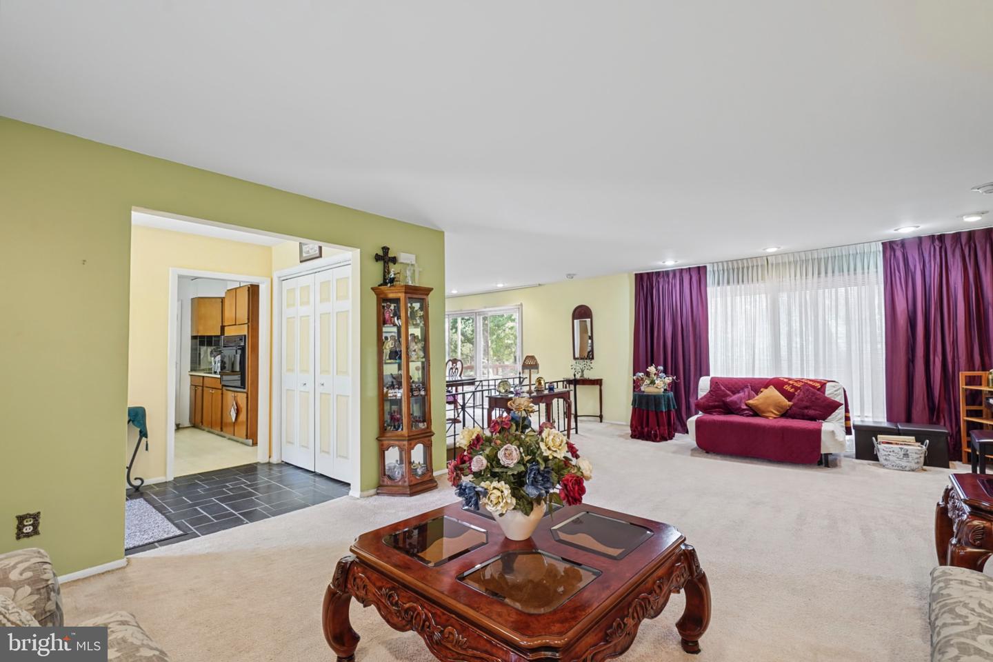 4 Peachtree Ct Property Photo 11