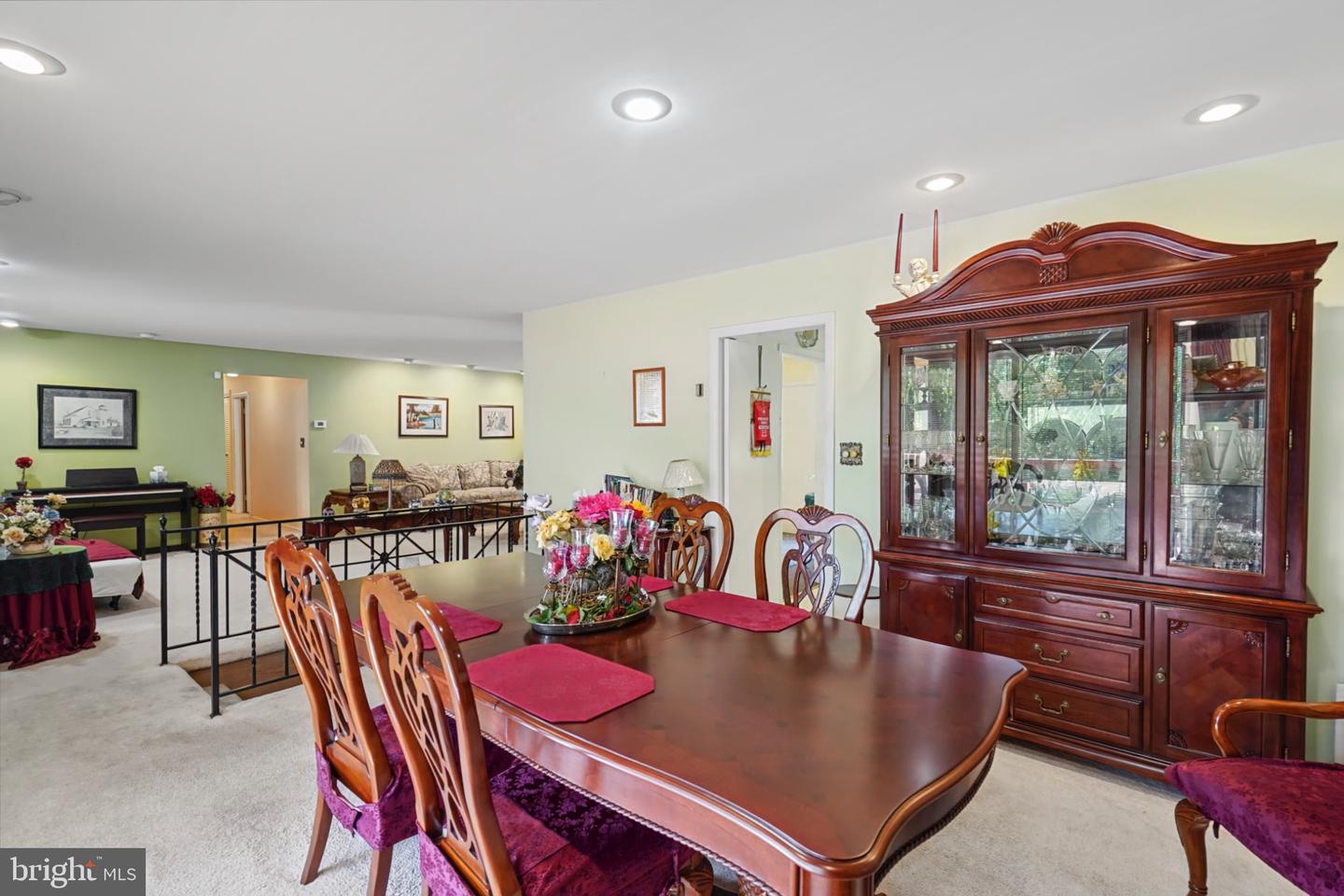 4 Peachtree Ct Property Photo 15