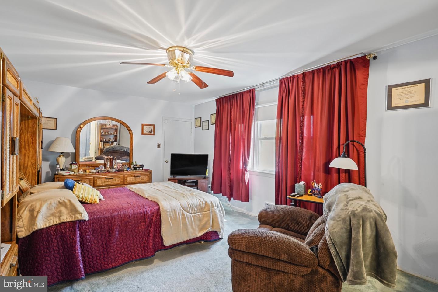 4 Peachtree Ct Property Photo 26