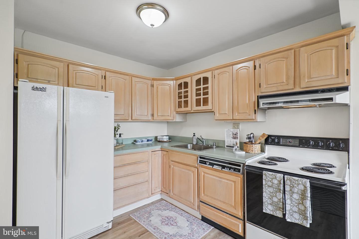 9215 Orbitan Rd Property Photo 13