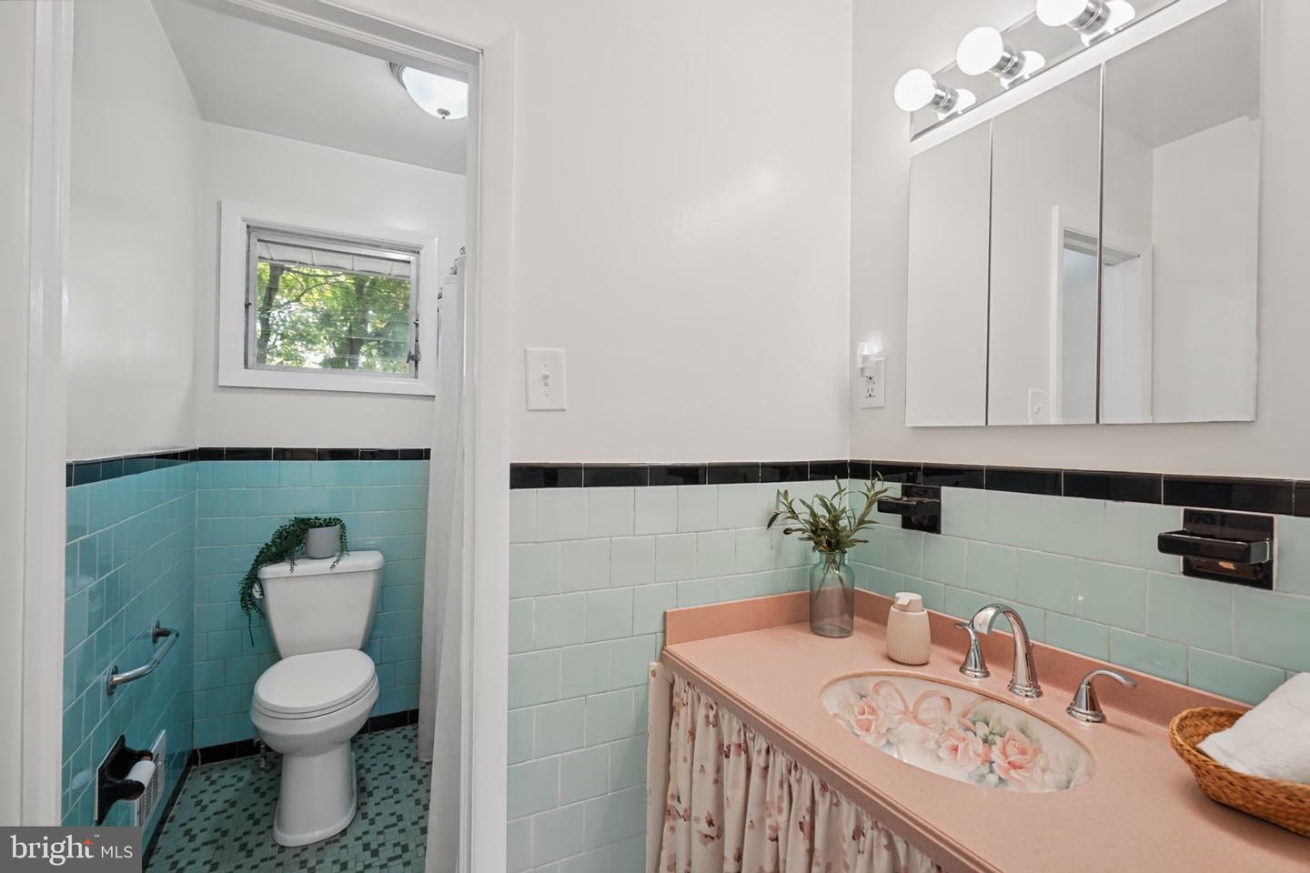 9215 Orbitan Rd Property Photo 21