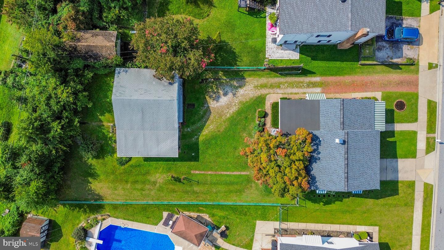 9215 Orbitan Rd Property Photo 40