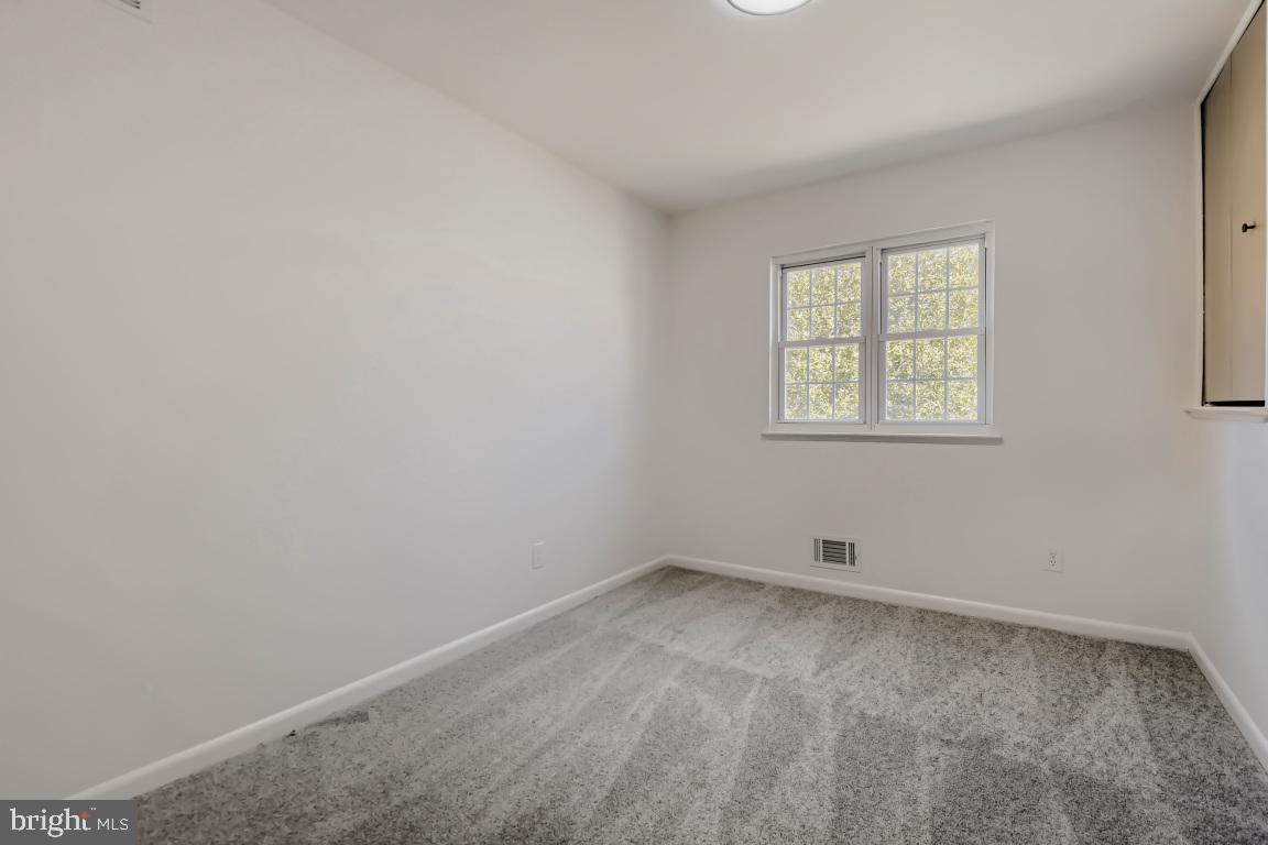1324 Pleasant Valley Dr Property Photo 21