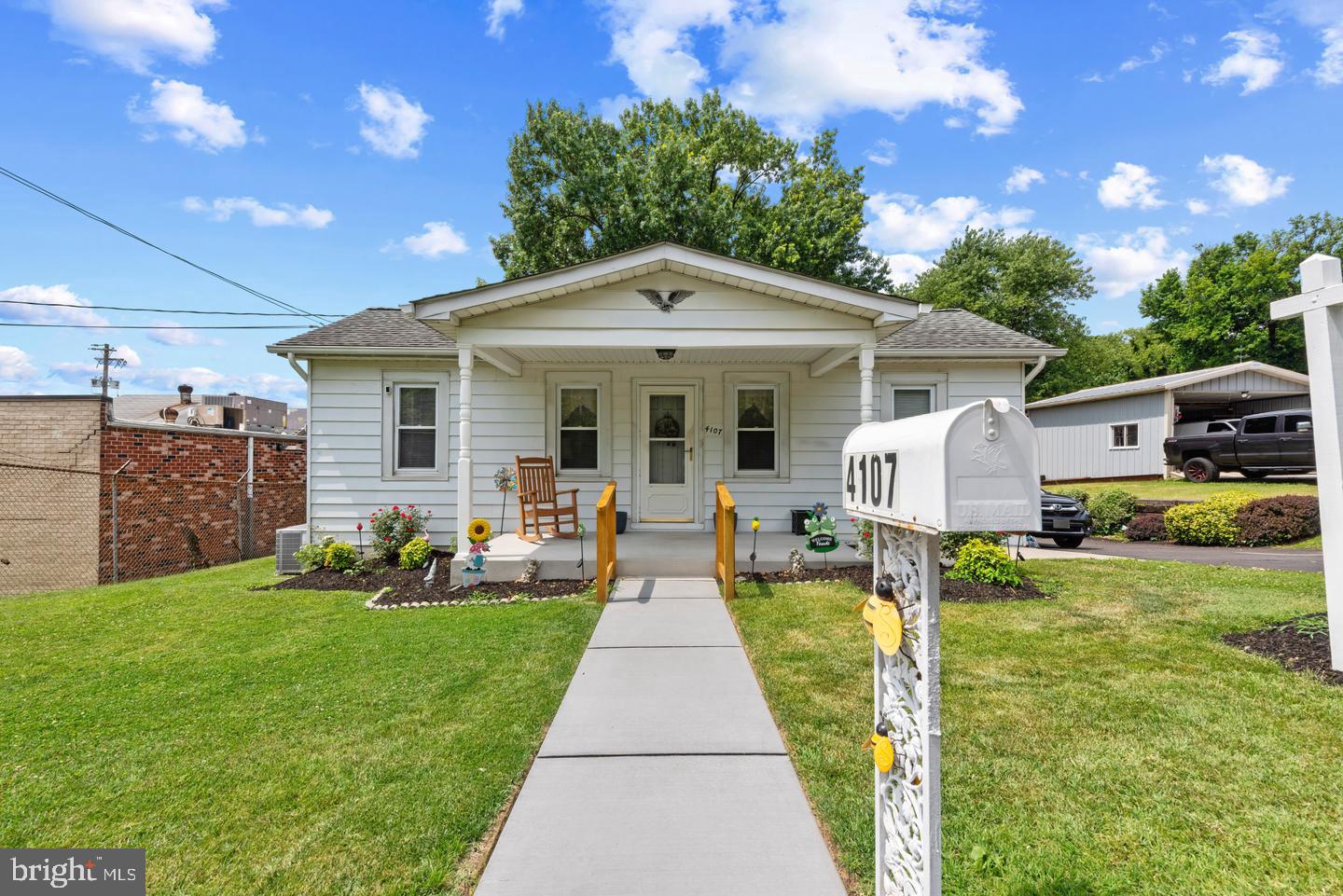 4107 MARTIN AVE Property Photo 1