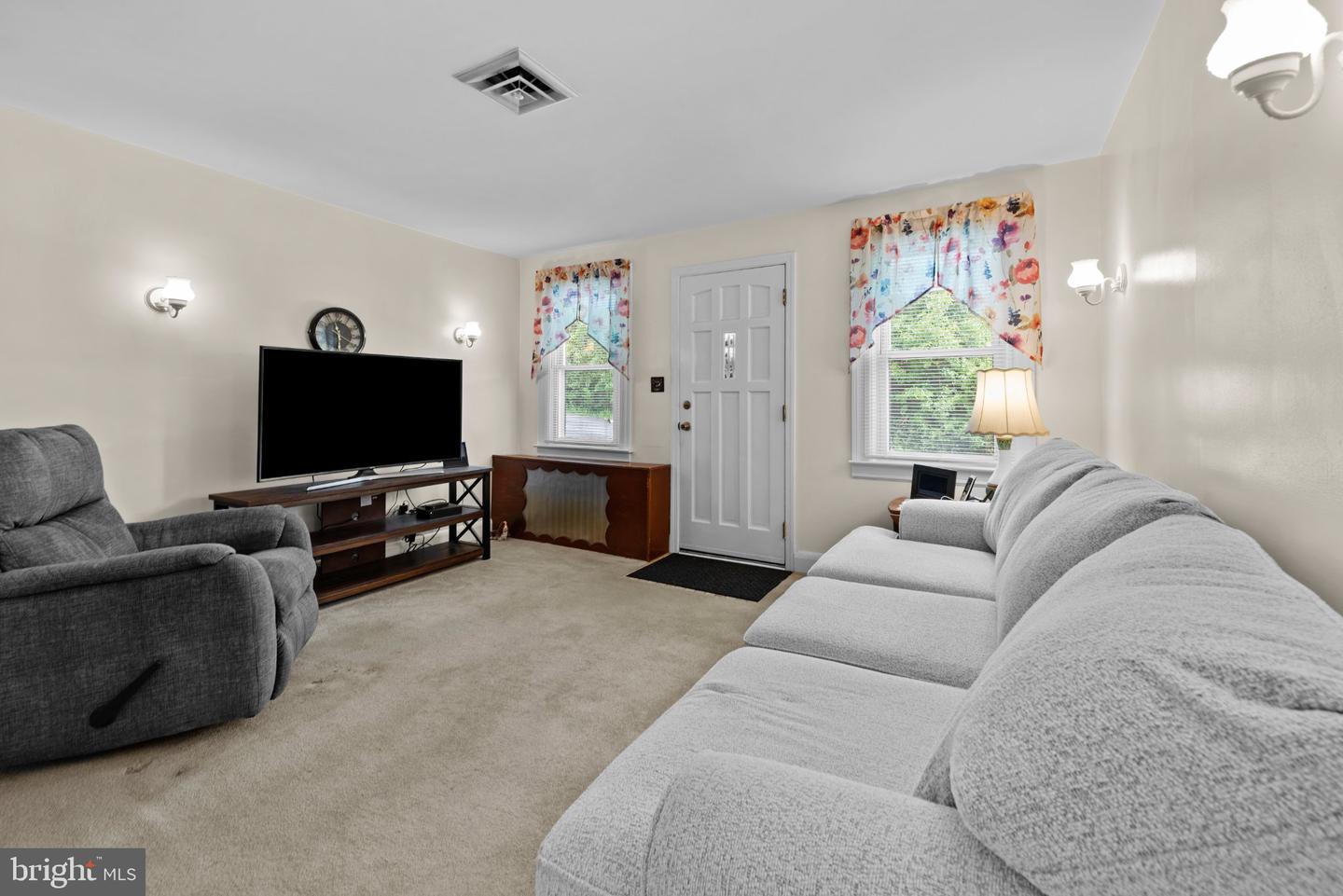 4107 Martin Ave Property Photo 7