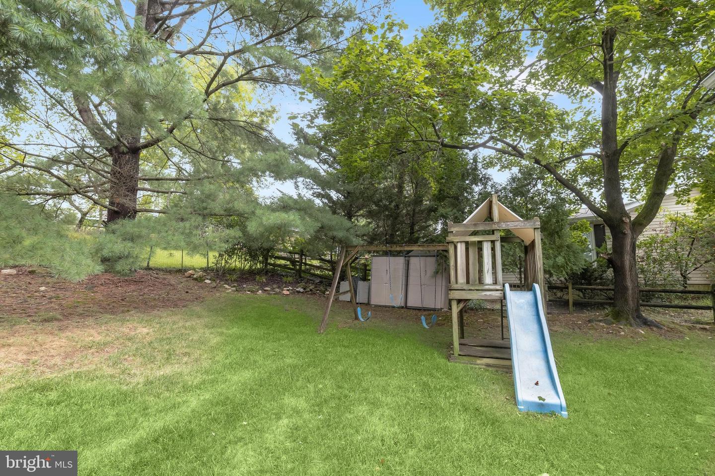 914 Farmstead Rd Property Photo 36