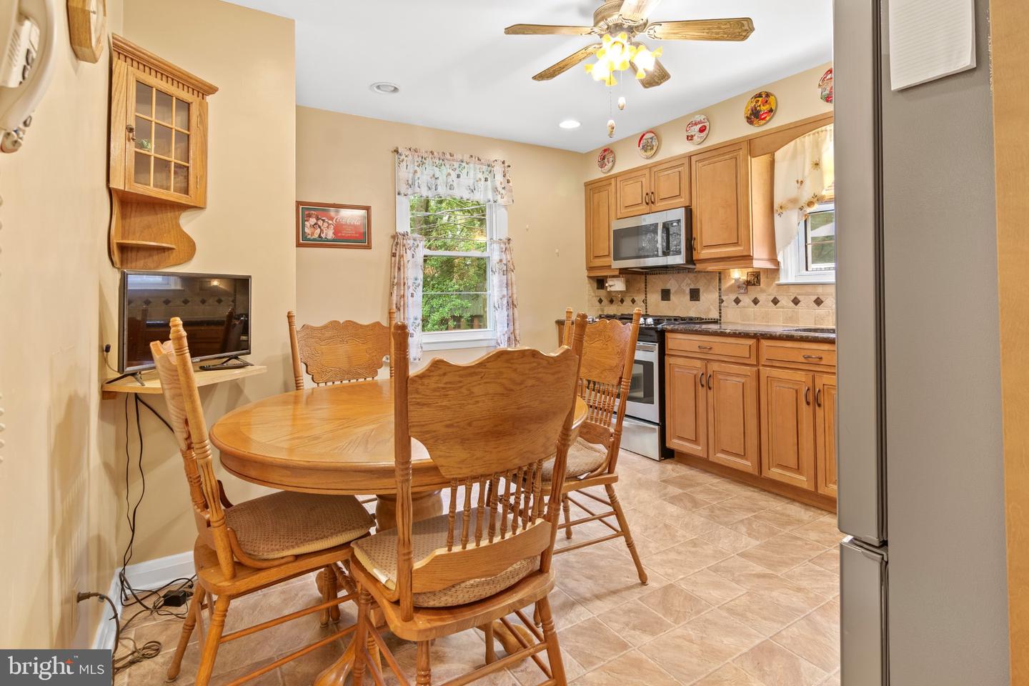 534 Brook Rd Property Photo 9