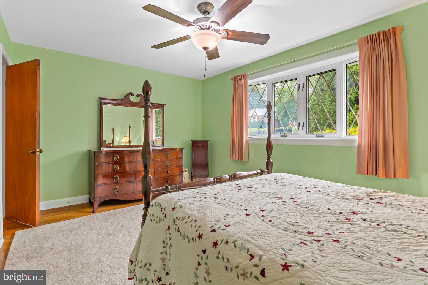 534 Brook Rd Property Photo 15